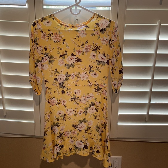 Faithfull the Brand floral dress - Picture 3 of 5